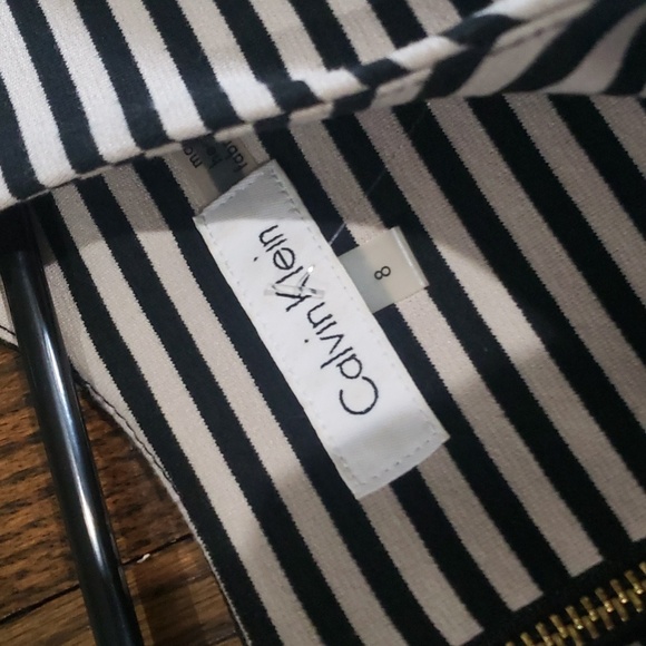 🌟HOST PICK🌟 Calvin Klein Sleeveless Stripe Dress - Picture 4 of 10